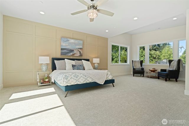955 103rd Avenue SE, Bellevue, WA 98004