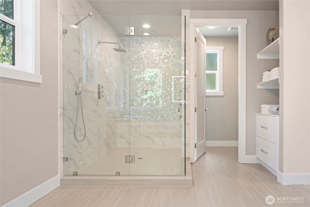 955 103rd Avenue SE, Bellevue, WA 98004