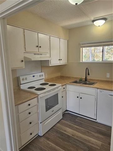 6527 Old Shell Road 27, Mobile, AL 36608