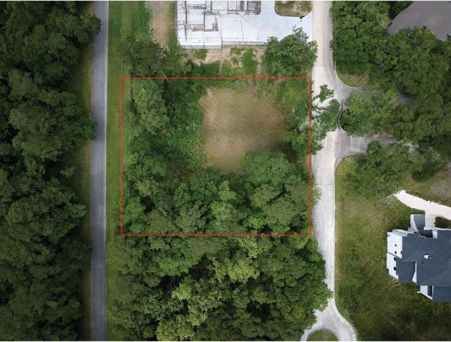 18 Majestic Falls Drive, Houston, TX 77339