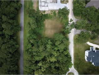 18 Majestic Falls Drive, Houston, TX 77339