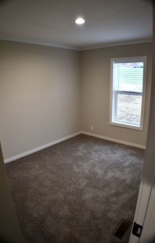 416 River St, Hartsville, TN 37074