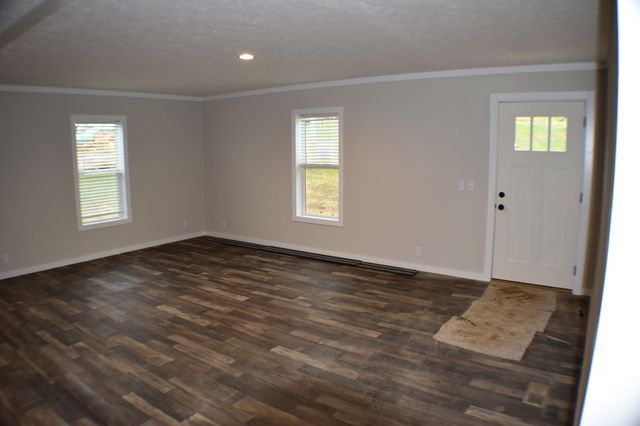 416 River St, Hartsville, TN 37074