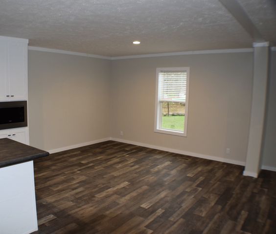 416 River St, Hartsville, TN 37074