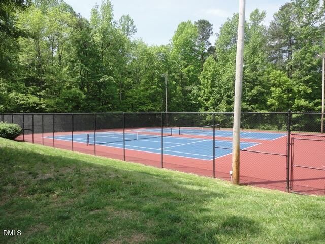 100 Hunting Chase 1d, Cary, NC 27513