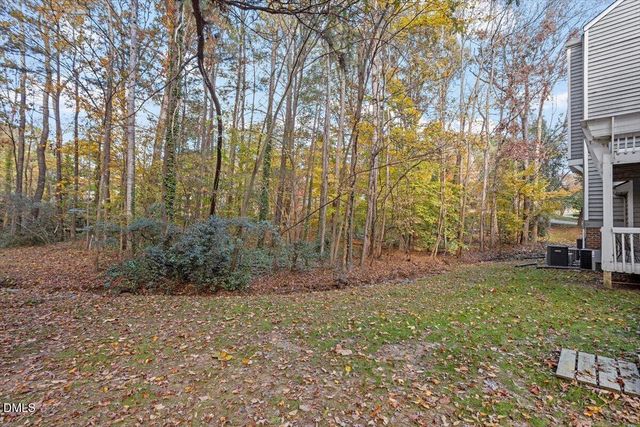100 Hunting Chase 1d, Cary, NC 27513