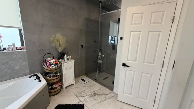 132 NOTTINGHAM Road, Royal Palm Beach, FL 33411