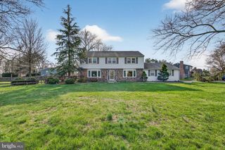 1100 S VALLEY FORGE RD, Lansdale, PA 19446
