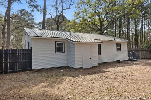 7011 Zepher Road, Fayetteville, NC 28311