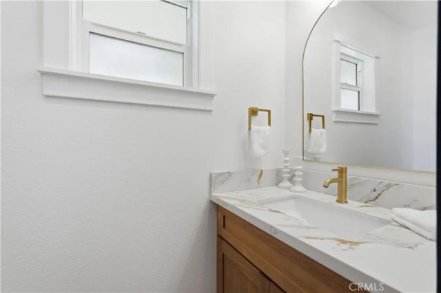 101 S Melrose, Placentia, CA 92870