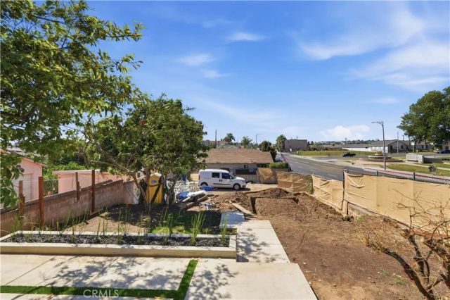 101 S Melrose, Placentia, CA 92870