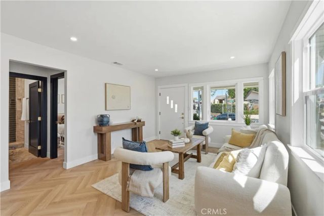 101 S Melrose, Placentia, CA 92870