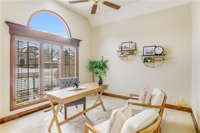 708 NE Lake Pointe Drive, Lee's Summit, MO 64064