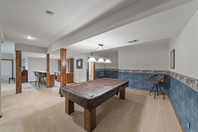 708 NE Lake Pointe Drive, Lee's Summit, MO 64064