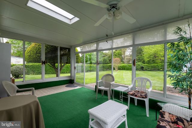 402 OLD EAGLE SCHOOL RD, Wayne, PA 19087