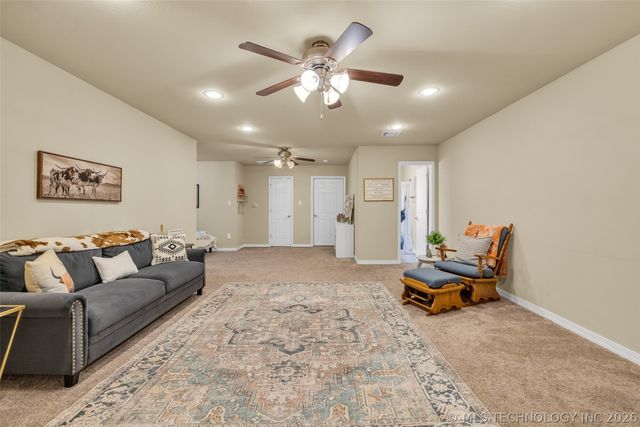 4061 E 496 Road, Pryor, OK 74361