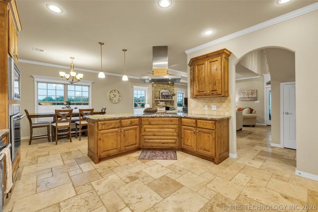 4061 E 496 Road, Pryor, OK 74361