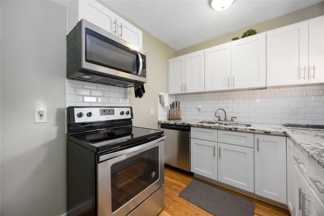 2104 Winbern Street, Houston, TX 77004