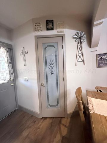 5496 W ROAD R, Dumas, TX 79029