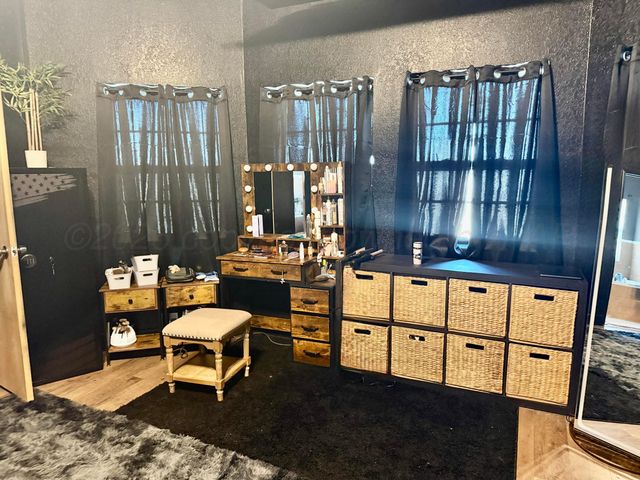 5496 W ROAD R, Dumas, TX 79029