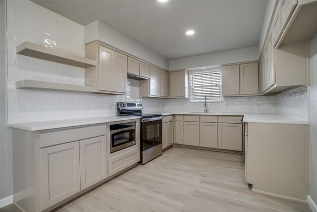 3722 Carrie Lane, St Paul, TX 75098