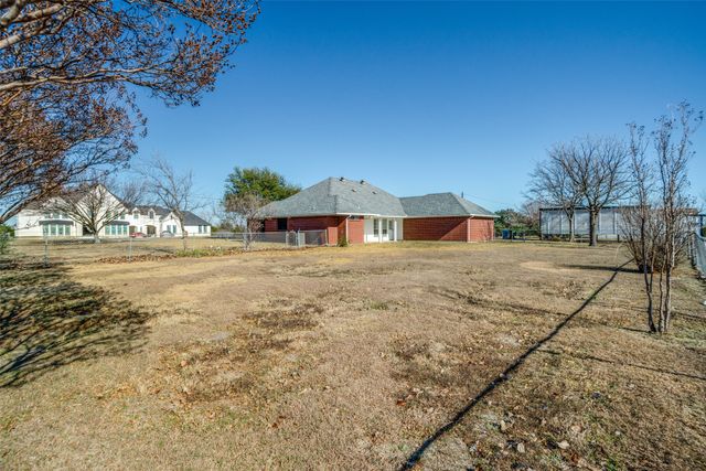 3722 Carrie Lane, St Paul, TX 75098