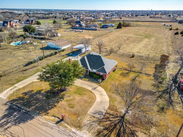 3722 Carrie Lane, St Paul, TX 75098