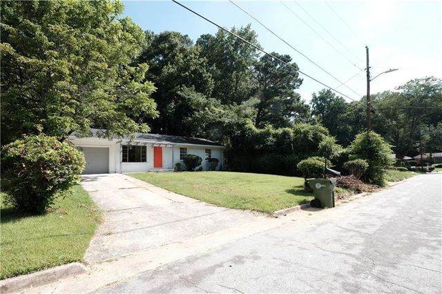 85 Delmoor Drive NW, Atlanta, GA 30311