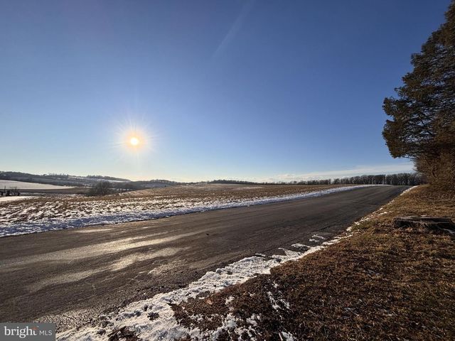 2689 STRICKHOUSER RD, Seven Valleys, PA 17360