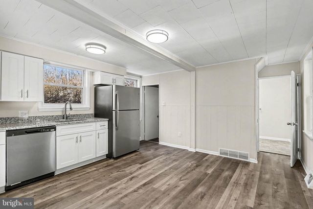 2689 STRICKHOUSER RD, Seven Valleys, PA 17360