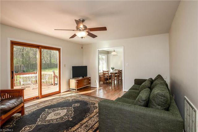 7381 Oak Bucket Road, Thomasville, NC 27360