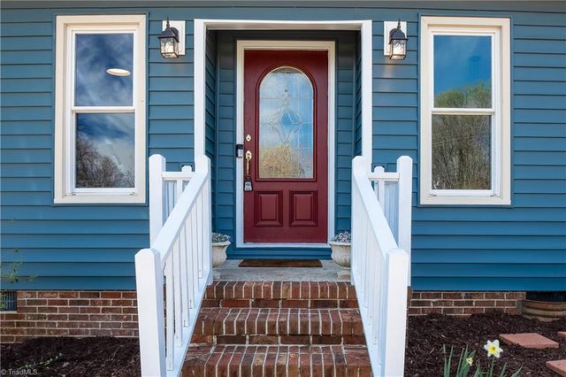 7381 Oak Bucket Road, Thomasville, NC 27360