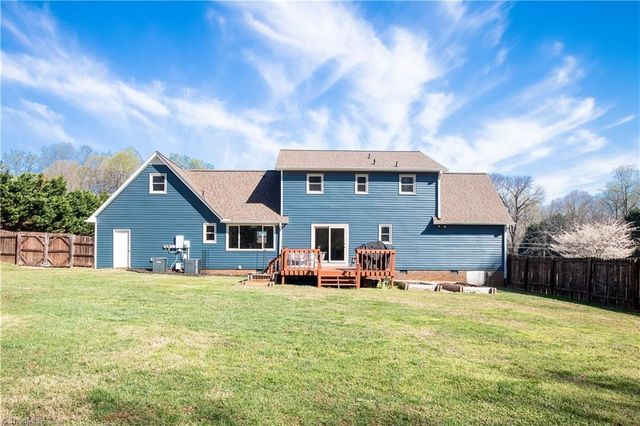 7381 Oak Bucket Road, Thomasville, NC 27360