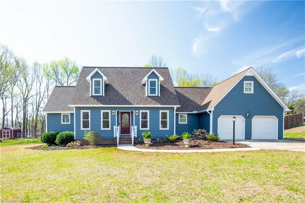 7381 Oak Bucket Road, Thomasville, NC 27360