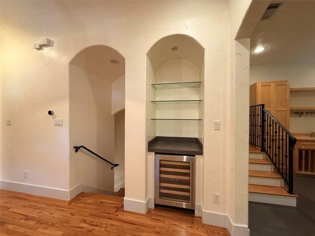 4606 Austin Street D, Houston, TX 77004