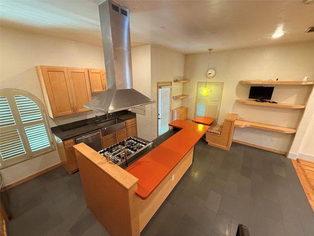 4606 Austin Street D, Houston, TX 77004