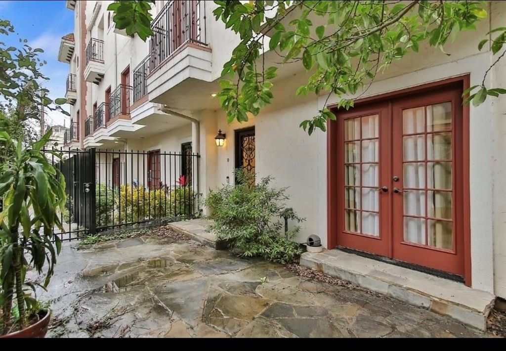 4606 Austin Street D, Houston, TX 77004