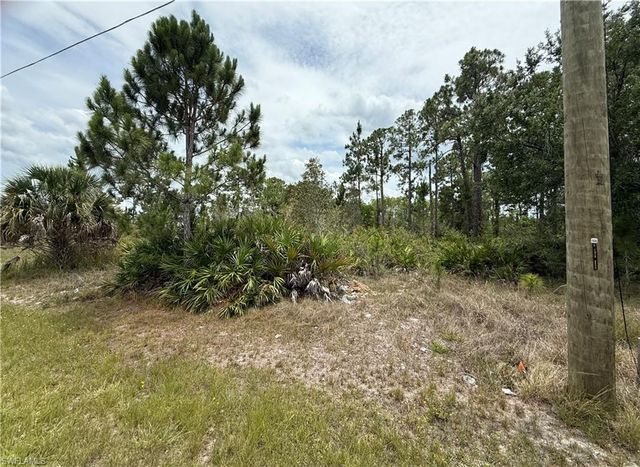 3111 36th ST W, Lehigh Acres, FL 33971