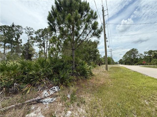 3111 36th ST W, Lehigh Acres, FL 33971