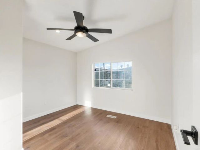 1150 N Kirby 59, Hemet, CA 92545