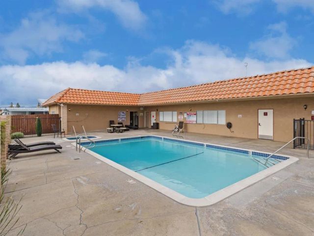 1150 N Kirby 59, Hemet, CA 92545