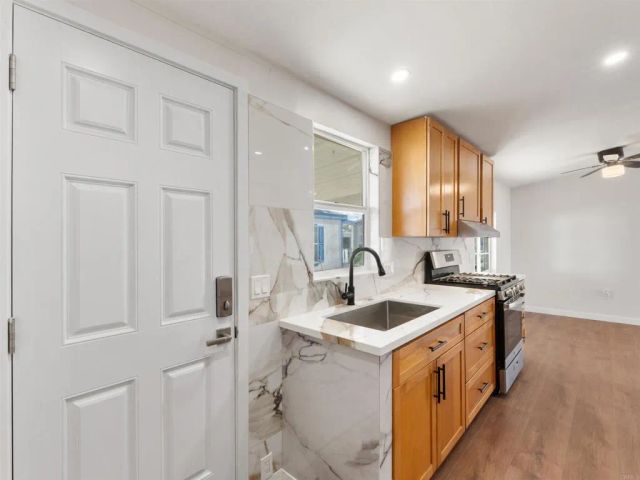 1150 N Kirby 59, Hemet, CA 92545