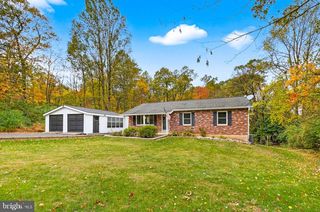 1844 CHESTNUT HILL RD, Mohnton, PA 19540