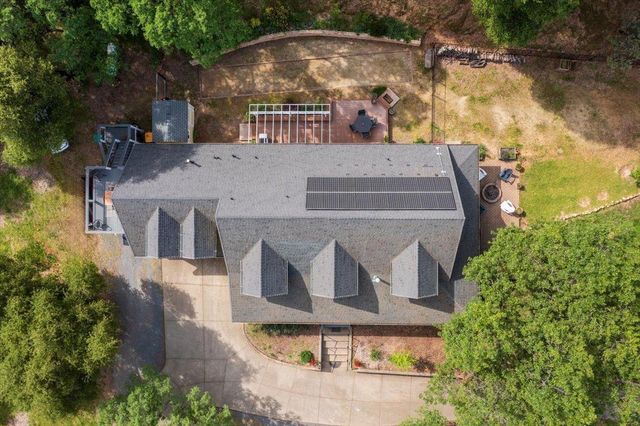 2000 Oak Knoll Ct, Placerville, CA 95667