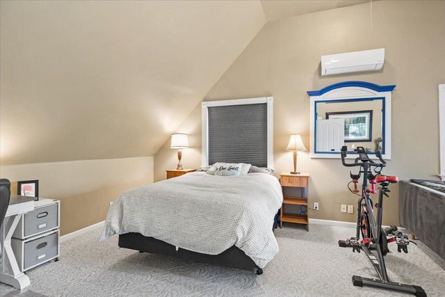 2000 Oak Knoll Ct, Placerville, CA 95667