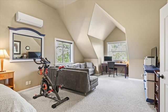 2000 Oak Knoll Ct, Placerville, CA 95667