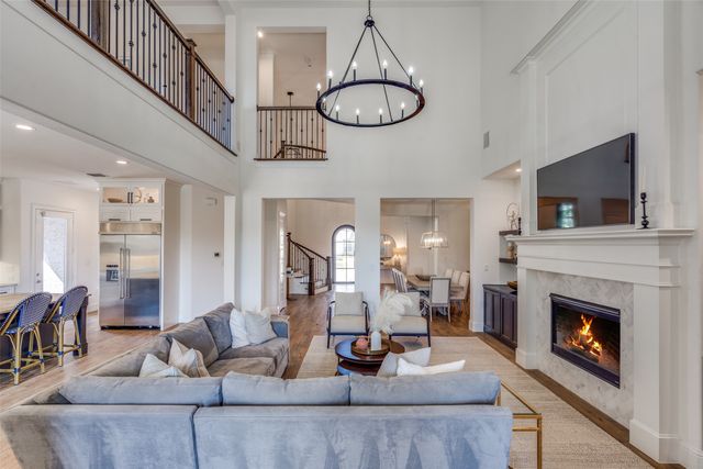 10215 Blackenhurst Lane, Frisco, TX 75033
