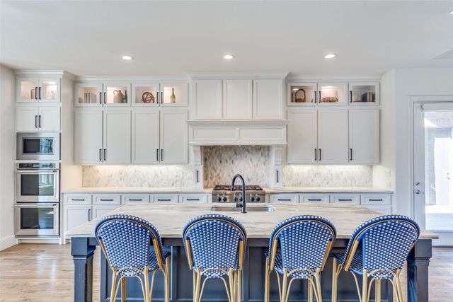 10215 Blackenhurst Lane, Frisco, TX 75033