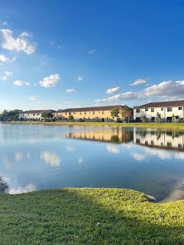 2703 NW 55th Ave, Margate, FL 33063