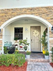 2703 NW 55th Ave, Margate, FL 33063